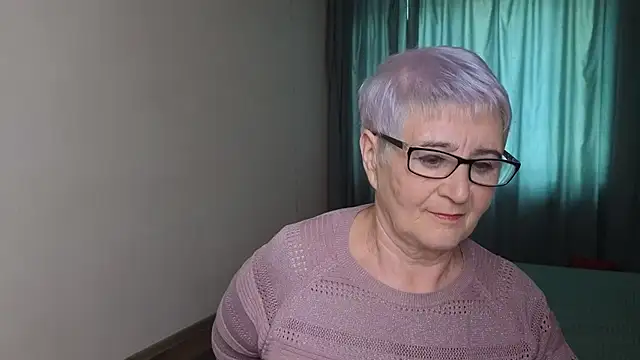 Sandra Snowflake online show from October 14, 2025, 11:11 am