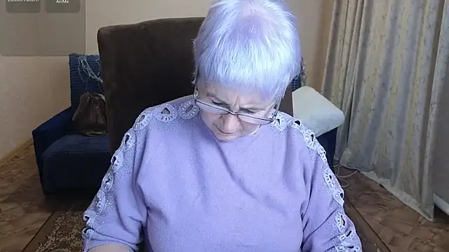 Sandra Snowflake online show from February 10, 2026, 4:11 am