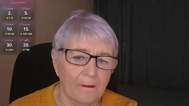 Sandra Snowflake online show from December 2, 2025, 4:25 am