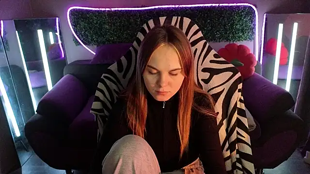 Snapshot of Dyna_bae chatting on November 16, 2025, 4:01 pm Dyna bae online show from November 16, 2025, 4:01 pm