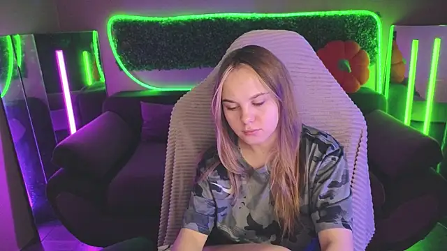 Snapshot of Dyna_bae chatting on November 26, 2025, 9:09 am Dyna bae online show from November 26, 2025, 9:09 am