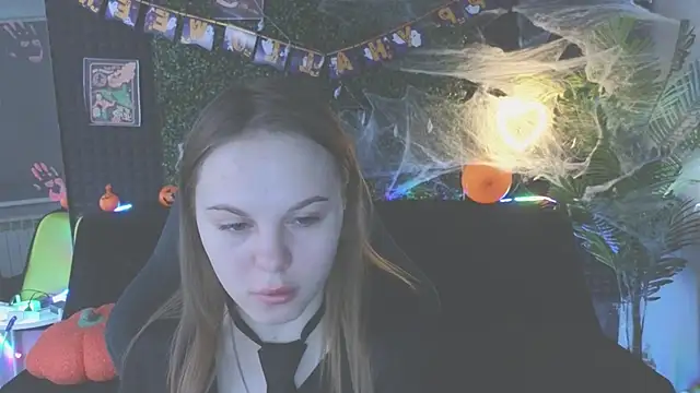 Snapshot of Dyna_bae chatting on October 20, 2025, 2:02 am Dyna bae online show from October 20, 2025, 2:02 am