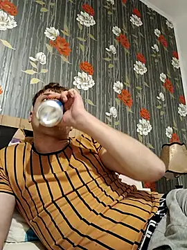 Eusuntnoulgigolo online show from May 3, 2026, 10:02 pm