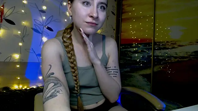 Snapshot of Ivy_dean chatting on February 20, 2025, 1:03 am Ivy dean online show from February 20, 2025, 1:03 am