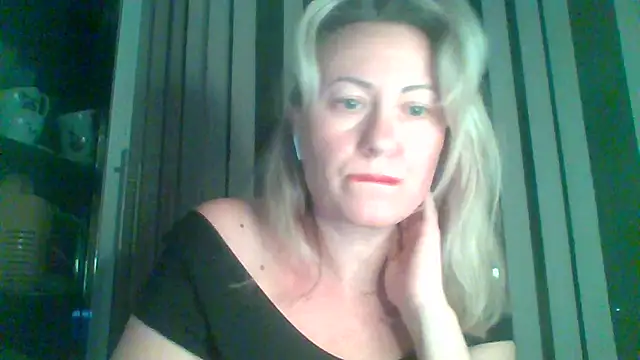 Mary888x online show from February 21, 2025, 6:15 pm