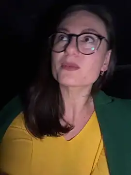 Snapshot of AvaFlowers6 chatting on November 7, 2025, 6:45 pm AvaFlowers6 online show from November 7, 2025, 6:45 pm