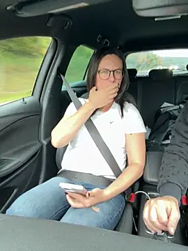 Snapshot of AvaFlowers6 chatting on October 9, 2025, 7:31 am AvaFlowers6 online show from October 9, 2025, 7:31 am