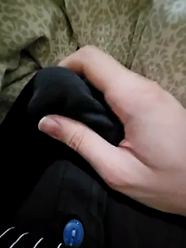 Snapshot of skiciyunis chatting on December 4, 2025, 9:03 pm skiciyunis online show from December 4, 2025, 9:03 pm