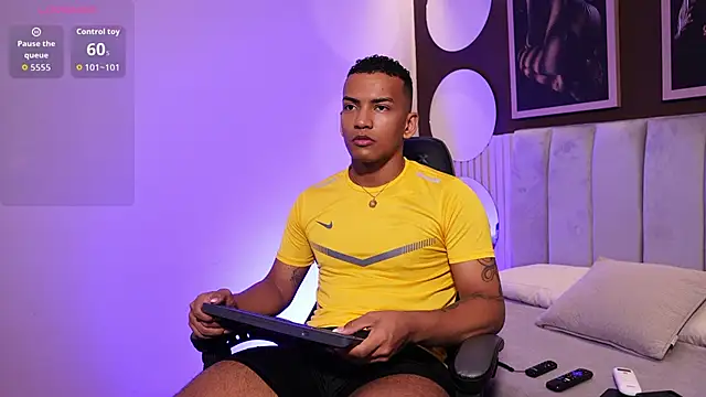 Rafa2004Cruz online show from April 30, 2026, 12:45 pm