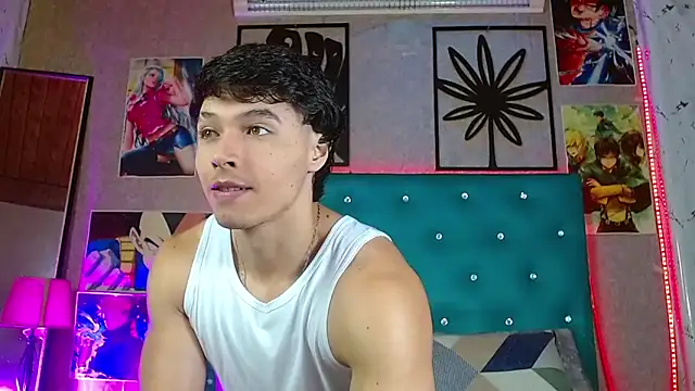 Snapshot of LiamAndrewzz chatting on June 7, 2026, 7:24 am LiamAndrewzz online show from June 7, 2026, 7:24 am