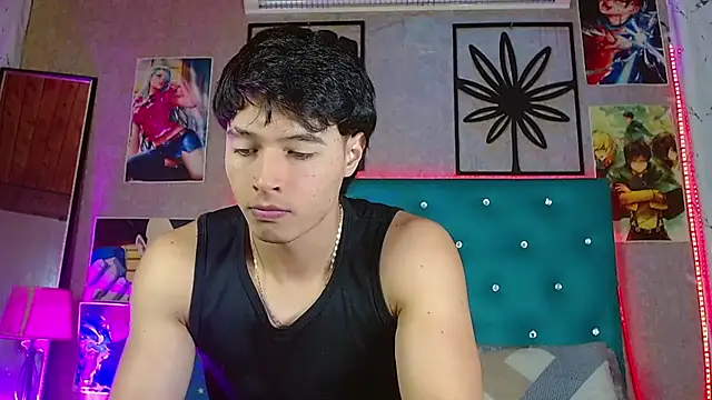 Snapshot of LiamAndrewzz chatting on June 16, 2026, 4:12 am LiamAndrewzz online show from June 16, 2026, 4:12 am