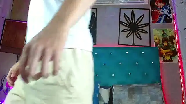 Snapshot of LiamAndrewzz chatting on May 22, 2026, 6:00 am LiamAndrewzz online show from May 22, 2026, 6:00 am