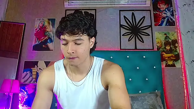 Snapshot of LiamAndrewzz chatting on June 27, 2026, 3:34 am LiamAndrewzz online show from June 27, 2026, 3:34 am