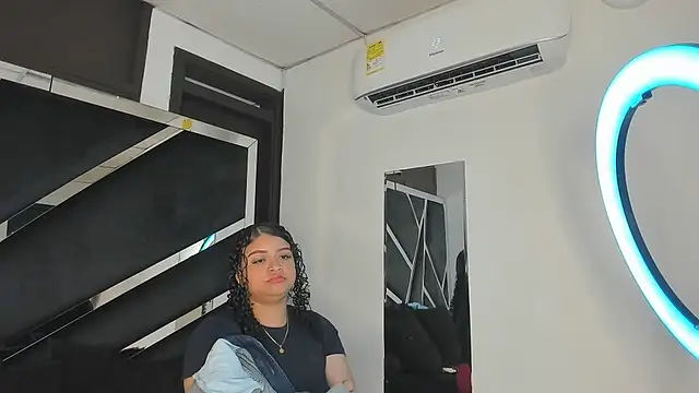 Snapshot of Rubyxht chatting on October 11, 2025, 12:50 pm Rubyxht online show from October 11, 2025, 12:50 pm