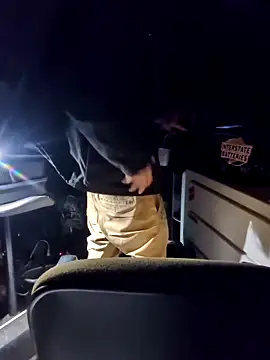 QueenM3 online show from February 28, 2025, 5:26 am