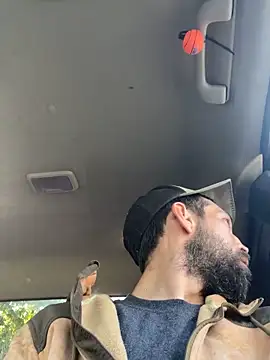 QueenM3 online show from September 20, 2025, 2:33 pm