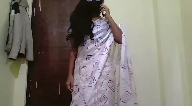 Snapshot of cutee_telugu chatting on March 14, 2025, 5:35 pm cutee telugu online show from March 14, 2025, 5:35 pm
