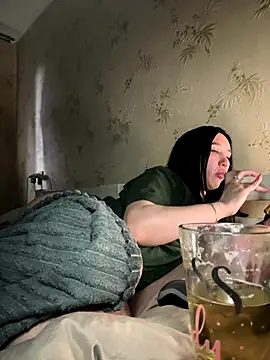 Naughtbaby 2025 online show from October 27, 2025, 1:34 pm