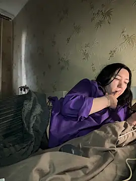 Naughtbaby 2025 online show from October 21, 2025, 1:21 pm