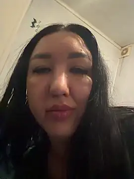 Naughtbaby 2025 online show from April 28, 2026, 2:32 pm
