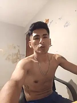 Snapshot of LeonRoots chatting on February 22, 2026, 4:37 am LeonRoots online show from February 22, 2026, 4:37 am