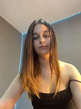 Snapshot of Siena_Amaris chatting on February 19, 2025, 12:55 pm Siena Amaris online show from February 19, 2025, 12:55 pm