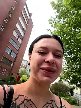 Snapshot of AlishaPrettyBlade chatting on June 11, 2026, 3:58 am AlishaPrettyBlade online show from June 11, 2026, 3:58 am