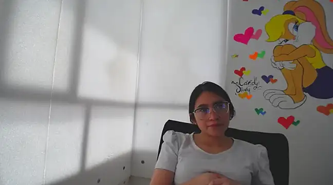 Arielle lov online show from February 27, 2025, 5:37 pm