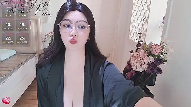 Snapshot of Tingdie chatting on October 17, 2025, 7:00 am Tingdie online show from October 17, 2025, 7:00 am