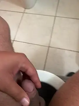 Snapshot of mrarjis chatting on February 17, 2025, 6:09 am mrarjis online show from February 17, 2025, 6:09 am