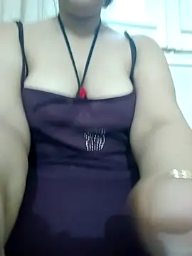 Roroo002 online show from December 2, 2025, 12:51 pm