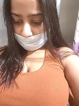 Snapshot of COZY_ROZI chatting on December 14, 2025, 3:50 pm COZY ROZI online show from December 14, 2025, 3:50 pm