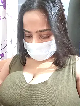 Snapshot of COZY_ROZI chatting on October 27, 2025, 4:52 pm COZY ROZI online show from October 27, 2025, 4:52 pm