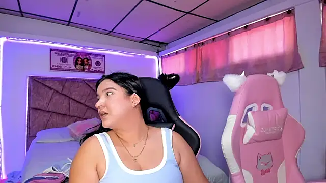 Snapshot of Cristal_Smith20 chatting on April 24, 2026, 4:09 pm Cristal Smith20 online show from April 24, 2026, 4:09 pm