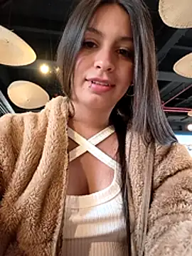 Snapshot of Nat_XxX chatting on October 28, 2025, 6:40 pm Nat XxX online show from October 28, 2025, 6:40 pm