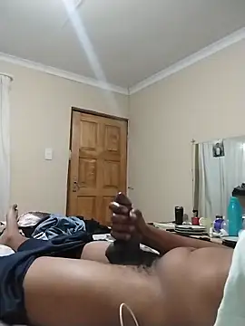 TwistedR online show from December 15, 2025, 9:09 pm