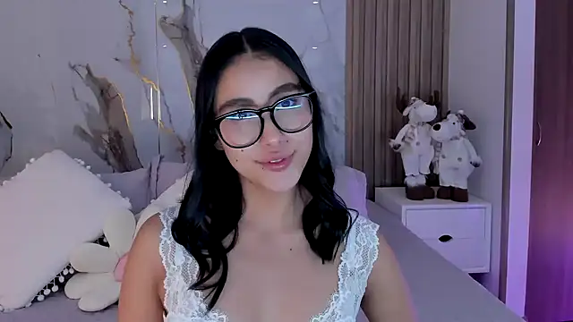 Snapshot of miss_martiina chatting on December 2, 2025, 3:52 am miss martiina online show from December 2, 2025, 3:52 am