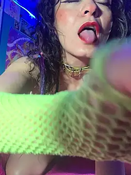 NatashaRex online show from July 18, 2026, 7:33 pm