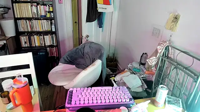 Rosiee69  online show from November 9, 2025, 2:26 am