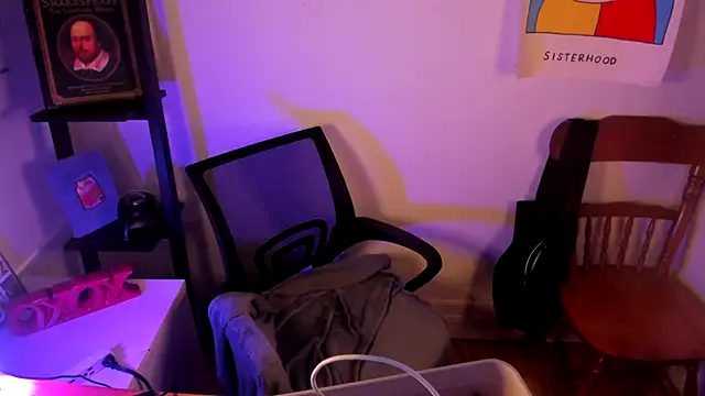 Rosiee69  online show from March 15, 2026, 1:40 pm