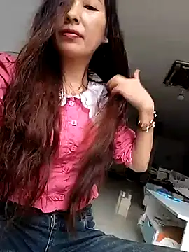 Snapshot of hebe-02 chatting on September 9, 2025, 1:38 am hebe-02 online show from September 9, 2025, 1:38 am