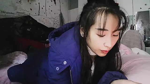 Snapshot of hebe-02 chatting on November 16, 2025, 7:35 am hebe-02 online show from November 16, 2025, 7:35 am