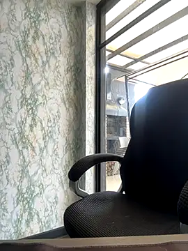 Snapshot of Emily-teen chatting on November 28, 2025, 7:36 pm Emily-teen online show from November 28, 2025, 7:36 pm