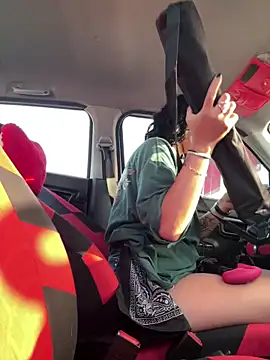 Snapshot of Alice_surprise chatting on March 20, 2026, 9:27 pm Alice surprise online show from March 20, 2026, 9:27 pm