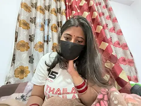 Snapshot of okbent chatting on November 4, 2025, 11:14 am okbent online show from November 4, 2025, 11:14 am