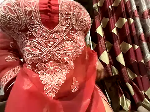 Snapshot of okbent chatting on December 4, 2025, 11:04 pm okbent online show from December 4, 2025, 11:04 pm