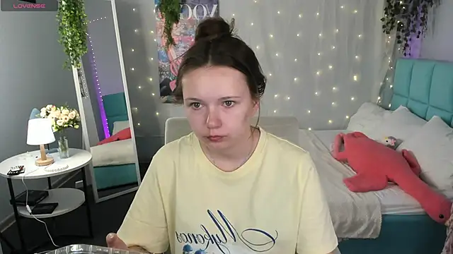 boozekirs  online show from June 22, 2026, 3:12 am