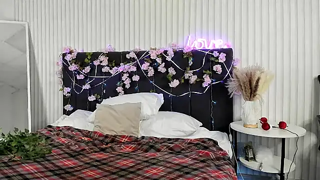 Snapshot of boozekirs_ chatting on November 12, 2025, 3:10 am boozekirs online show from November 12, 2025, 3:10 am