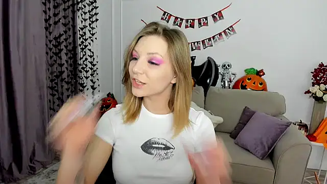 Snapshot of AmandaGracy_1 chatting on November 5, 2025, 11:24 am AmandaGracy 1 online show from November 5, 2025, 11:24 am