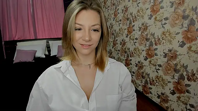 Snapshot of AmandaGracy_1 chatting on October 12, 2025, 10:16 am AmandaGracy 1 online show from October 12, 2025, 10:16 am